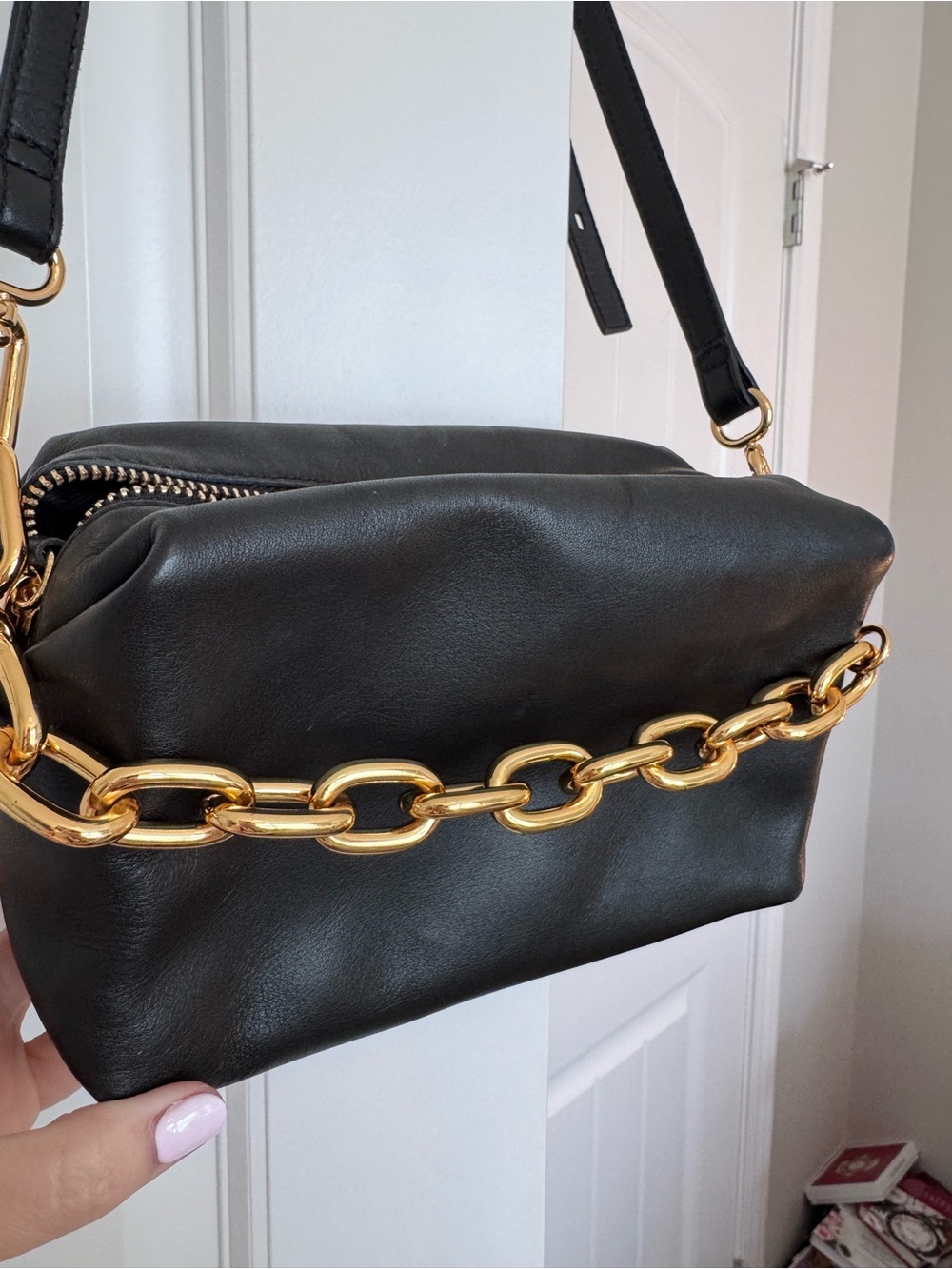 Madewell The Chain-Strap Crossbody Bag in black Leather - Picture 3 of 6